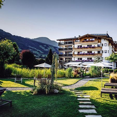 Held Hotel Fuegen Exterior photo
